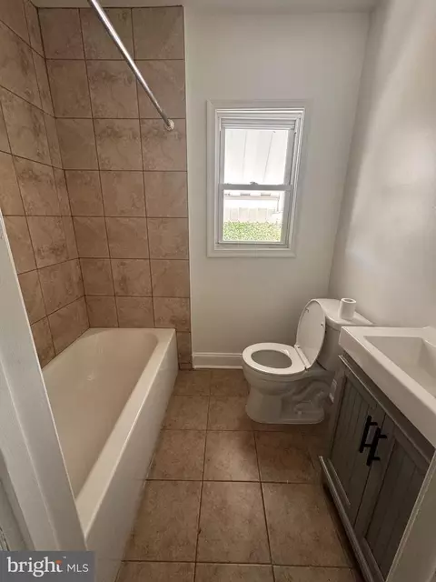 Bath - 4623 Jay St NE, Washington, DC 20019 photo 1 of 3