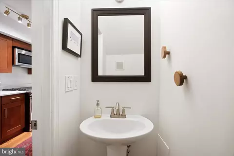 Bath - 924 9th St NE, Washington, DC 20002 photo 1 of 3