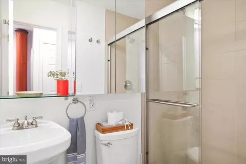 Bath - 924 9th St NE, Washington, DC 20002 photo 3 of 3