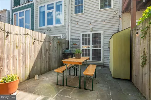 Exterior - 924 9th St NE, Washington, DC 20002 photo 3 of 5