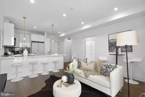 1002 Rhode Island Ave NE #8, Washington, DC 20018