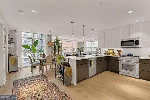 1827 Wiltberger St NW #403, Washington, DC 20001