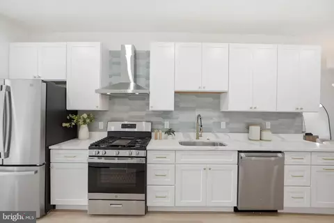 Kitchen - 325 14th St NE, Washington, DC 20002 photo 2 of 2