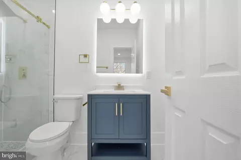 Bath - 325 14th St NE, Washington, DC 20002 photo 1 of 4
