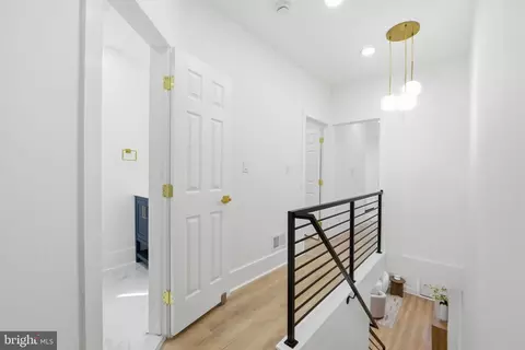 Entry Way - 325 14th St NE, Washington, DC 20002 photo 9 of 11