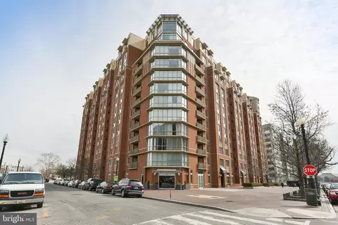 1000 New Jersey Ave SE #908, Washington, DC 20003