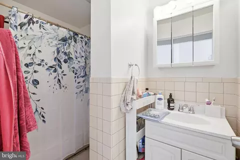 Bath - 1810 13th St NW, Washington, DC 20009 photo 2 of 2