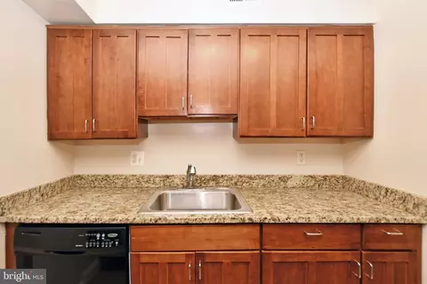 Kitchen - 35 14th St NE #35, Washington, DC 20002 photo 4 of 5