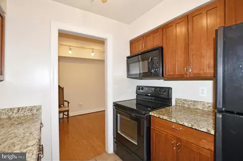 Kitchen - 35 14th St NE #35, Washington, DC 20002 photo 3 of 5