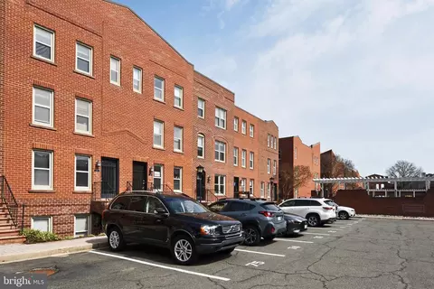 Exterior - 35 14th St NE #35, Washington, DC 20002 photo 3 of 4