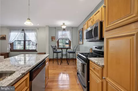 1860 Clydesdale Pl NW #105, Washington, DC 20009