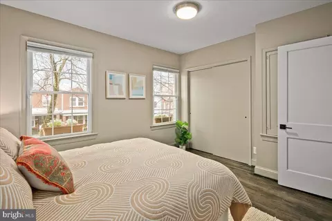 Bedroom - 1722 Lang Pl NE, Washington, DC 20002 photo 5 of 8