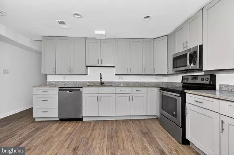 Kitchen - 4636 Hillside Rd SE, Washington, DC 20019 photo 2 of 3