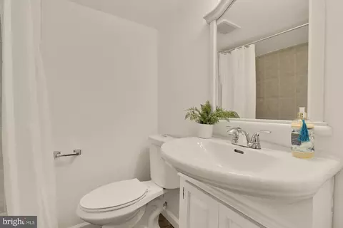 Bath - 2425 Perry St NE, Washington, DC 20018 photo 6 of 7