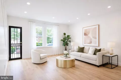 Living - 1105 Morse St NE, Washington, DC 20002 photo 3 of 7