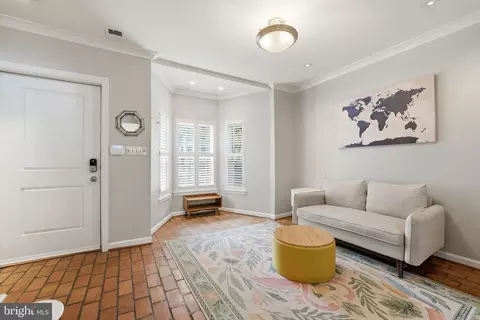 Entry Way - 822 Constitution Ave NE, Washington, DC 20002 photo 3 of 4
