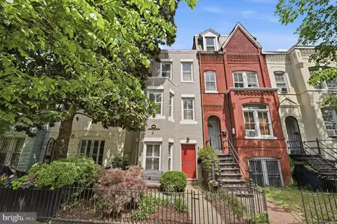 Exterior - 822 Constitution Ave NE, Washington, DC 20002 photo 2 of 4