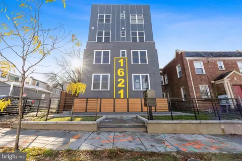 1621 T St SE #6, Washington, DC 20020