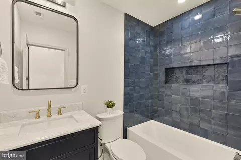 Bath - 4415 Volta Pl NW, Washington, DC 20007 photo 3 of 6