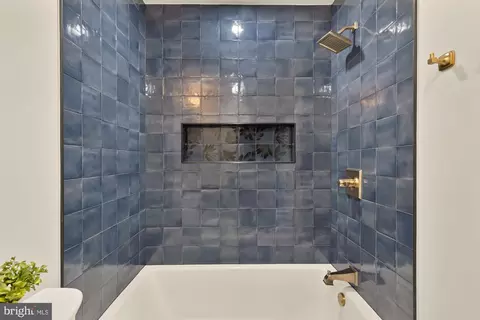 Bath - 4415 Volta Pl NW, Washington, DC 20007 photo 4 of 6