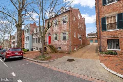 1554 34th St NW, Washington, DC 20007