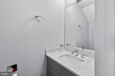 Entry Way - 1253 Mount Olivet Rd NE #3, Washington, DC 20002 photo 3 of 3