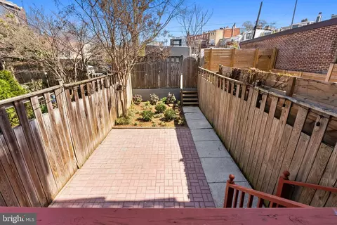 Exterior - 633 12th St NE, Washington, DC 20002 photo 6 of 12