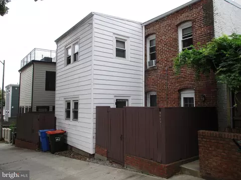 Exterior - 1923 35th Pl NW, Washington, DC 20007 photo 6 of 7
