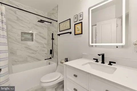 209 Cromwell Ter NE, Washington, DC 20002 photo 28
