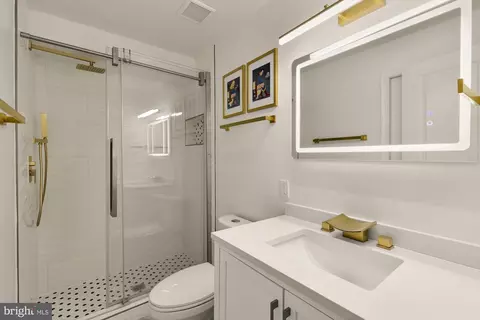 209 Cromwell Ter NE, Washington, DC 20002 photo 34