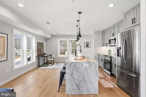 3922 3rd St NW #2, Washington, DC 20011 photo 8