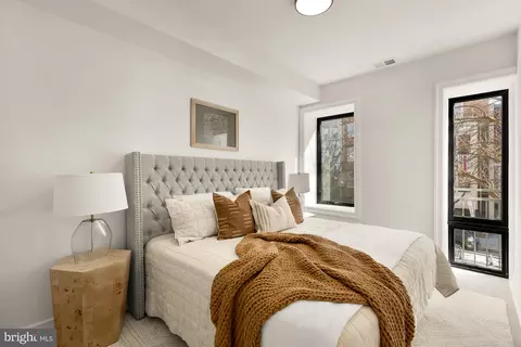 Bedroom - 1463 Harvard St NW #5, Washington, DC 20009 photo 3 of 5