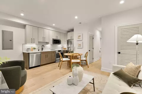 1463 Harvard St NW #5, Washington, DC 20009