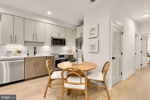 Dining - 1463 Harvard St NW #5, Washington, DC 20009 photo 1 of 1
