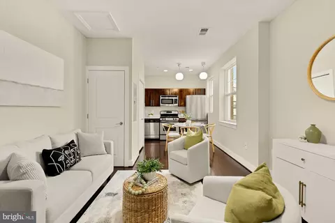 315 G St NE #303, Washington, DC 20002