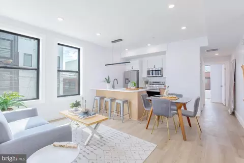 1012 17th Pl NE #4, Washington, DC 20002