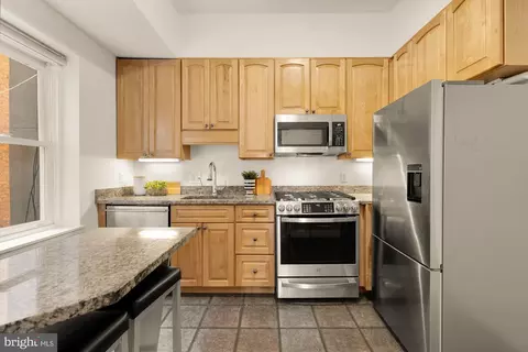 1704 16th St NW #5, Washington, DC 20009 photo 17