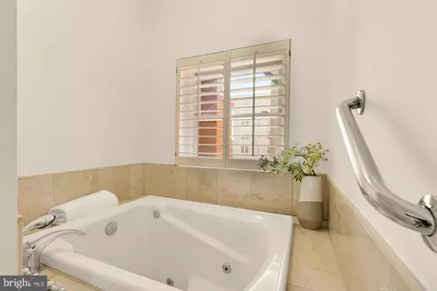 1704 16th St NW #5, Washington, DC 20009 photo 26