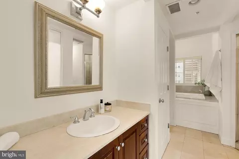 1704 16th St NW #5, Washington, DC 20009 photo 24