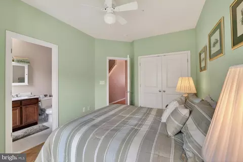 Bedroom - 814 3rd St SE, Washington, DC 20003 photo 3 of 3