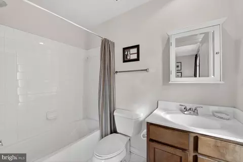 Bath - 814 3rd St SE, Washington, DC 20003 photo 2 of 2