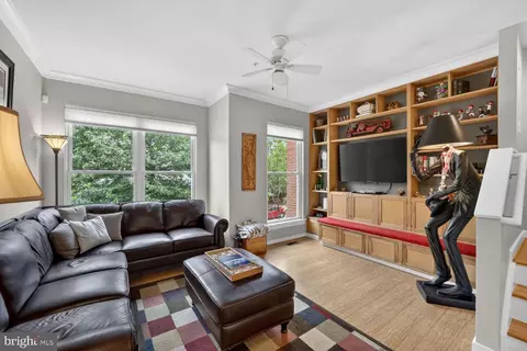 Living - 814 3rd St SE, Washington, DC 20003 photo 1 of 2