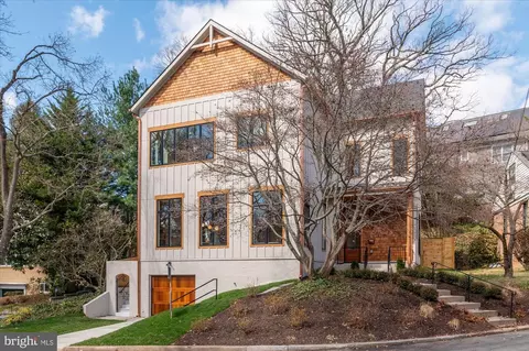 5011 Fulton St NW, Washington, DC 20016