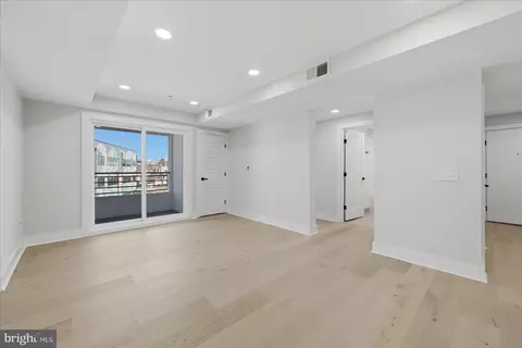 Living - 919 12th St NE #303, Washington, DC 20002 photo 2 of 3