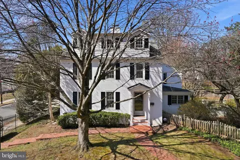 4600 Reno Rd NW, Washington, DC 20008