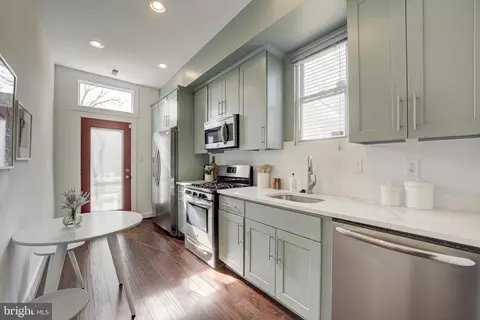 Kitchen - 2012 2nd St NW, Washington, DC 20001 photo 1 of 2