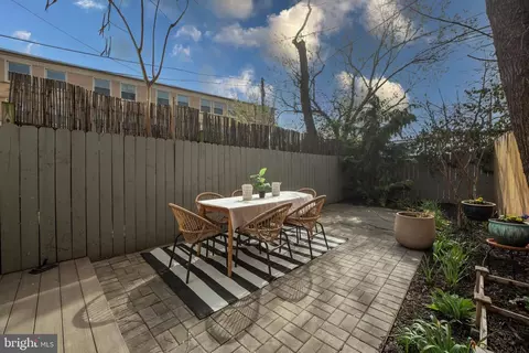 Exterior - 2012 2nd St NW, Washington, DC 20001 photo 3 of 3