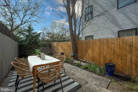Exterior - 2012 2nd St NW, Washington, DC 20001 photo 2 of 3