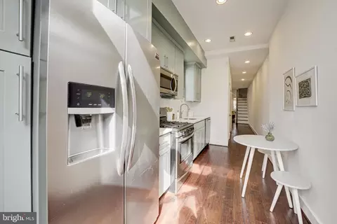 Entry Way - 2012 2nd St NW, Washington, DC 20001 photo 2 of 4
