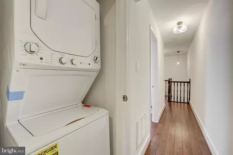 Entry Way - 2012 2nd St NW, Washington, DC 20001 photo 4 of 4